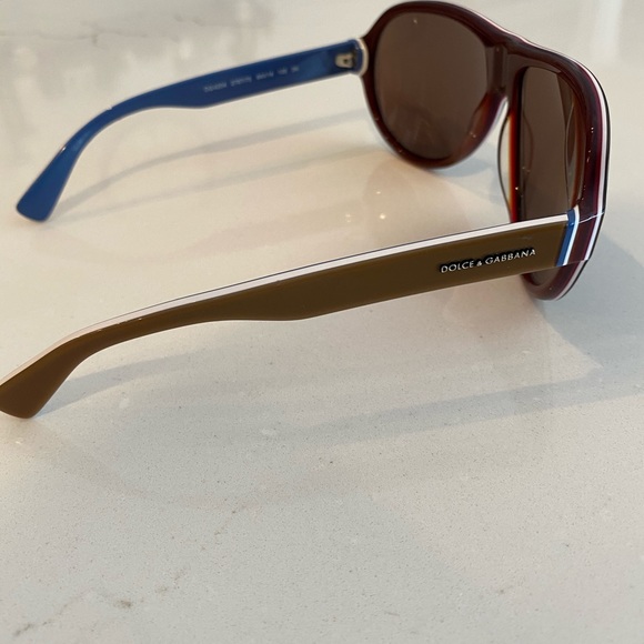 Dolce & gabbana sunglasses - Picture 3 of 5